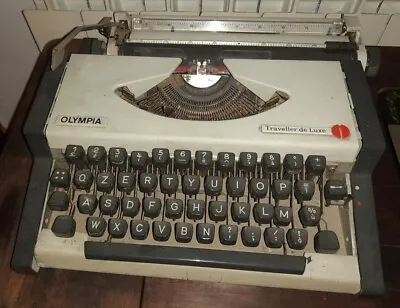 Vintage Olympia Traveller De Luxe Portable Writing Machine • £59.35