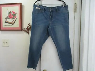 Universal Threads - Blue Stretch Denim Mid-Rise Jegging - Size 18 -   New W/Tags • $9.50