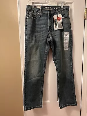 LEVI'S Strauss Signature Athletic Straight Leg Medium Wash Jeans S67 30x30 NWT! • $22.49