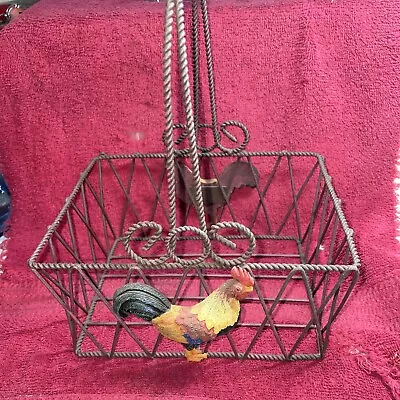 Vintage Wire Farmhouse Kitchen Chicken Egg Basket • $9.88