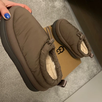 £80 • Buy Ugg Maxi Clog