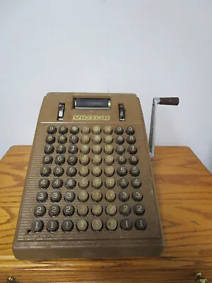 Vintage Victor Champion Hand Crank Calculator • $44.95