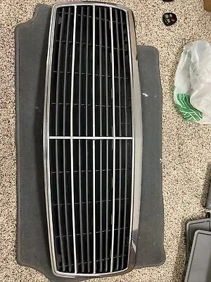 Mercedes W140 400 SE Radiator Grille Radiator Grille A1408800485 OEM • $100