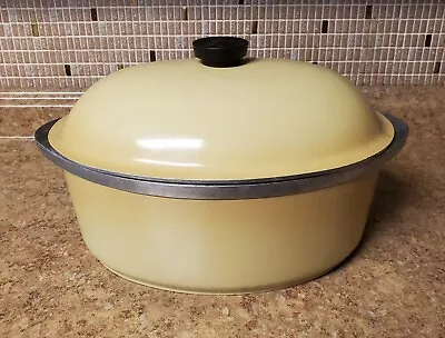 Vintage Club Aluminum Oval Harvest Gold Yellow Roaster Dutch Oven Cookware W/Lid • $39.99