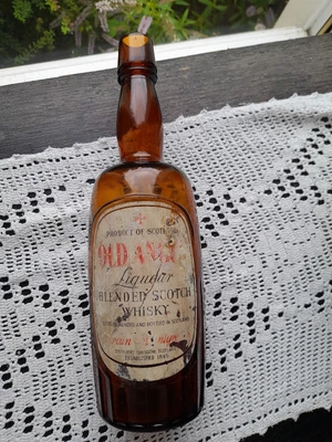 £4.99 • Buy Unusual Labelled  Angus Scotch Whisky Bottle  - Frain & Mintyre Glasgow.