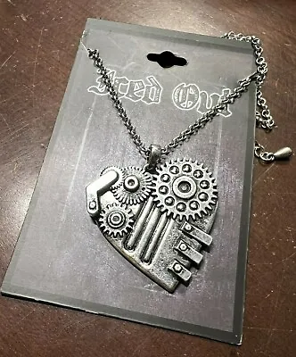 $12.99 • Buy Free Ship - STEAMPUNK HEART NECKLACE - Silver Toned Gears Pendant