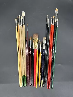 Lot Of 24 VTG Artist Paint Brushes Robert Simmons Signet Loew-Cornell Duro Sable • $39.99