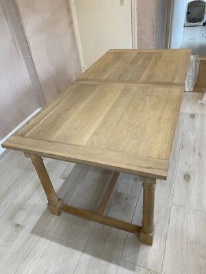 £750 • Buy Neptune Edinburgh Kitchen Table In Excellent Condition + Original Assembly Instr