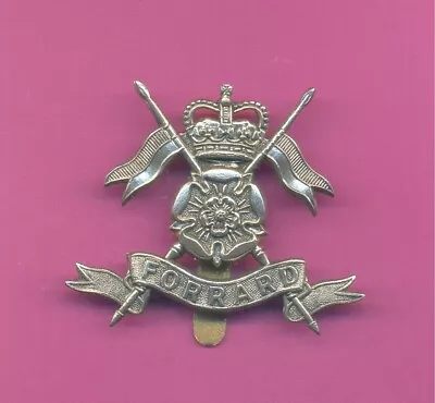 Queens Own Yorkshire Yeomanry.white Metal Army Cap Badge • £10