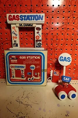 Vintage 1972 Mego Corp. Toys Wee Woodys Village Gas Station Service Center RARE • $24.99