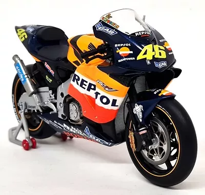 Minichamps 1/12 Honda RC211V 2002 Valentino Rossi Repsol Team Model Motorbike • £129.99