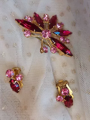 Pink Rhinestone Brooch Earrings Clip On Vintage Jewelry Set • $39.34