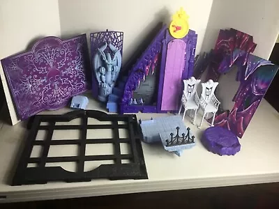 Monster High Freaky Fusion Catacombs Castle Playset 2014 PARTS (2) • $25