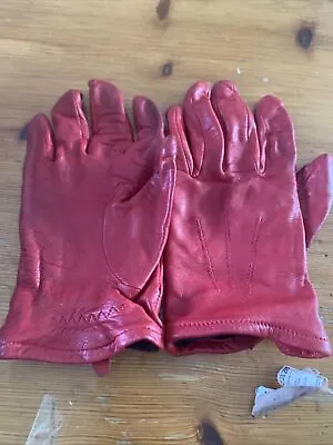 M&S Red Leather Ladies Gloves Medium • £5.20