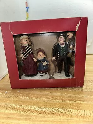 Mervyns Village Square Christmas Village Family Accessory Figurines People 2000 • $19.95