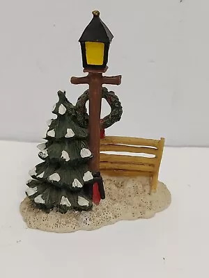 Vtg Christmas Village Park Bench Snow Covered Tree Wreath Lamp Post Scenery 4.5  • $14.99
