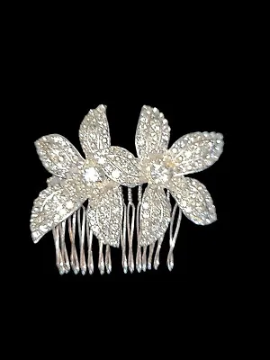 Vintage Double Flower Rhinestone Silver Tone Floral Hair Comb Bridal Formal • $7.20