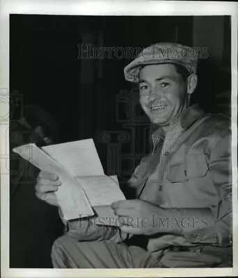 1942 Press Photo New York Joseph Murphy Survives Ship Sinking NYC - Neny08939 • $19.99