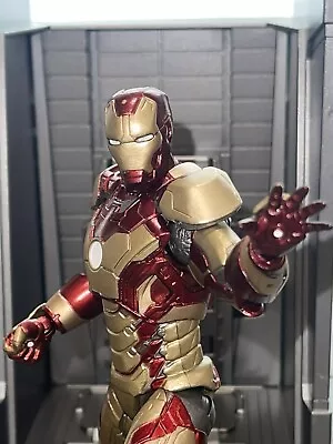 Marvel Select Iron Man 3 Mk 42 MCU Action Figure W/ Base -No Extra Hands Or Head • $39