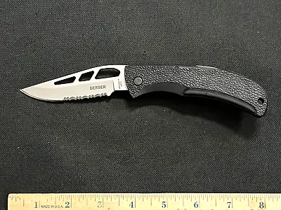 Gerber E-Z-Out 08722 Folding Knife 3.52  Bead Blast Blade GFN Handles USA • $4.24