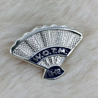 2001 Women Of The Moose Lodge WOTM Silver Tone Fan Lapel Pin • $5.99