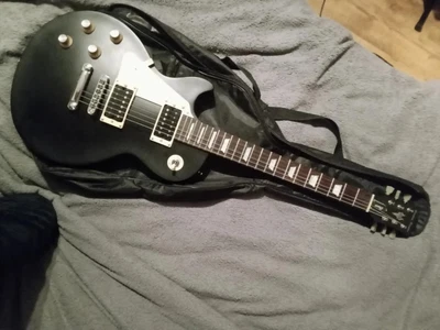 £90 • Buy Left Handed Black Harley Benton Les Paul Electric Guitar