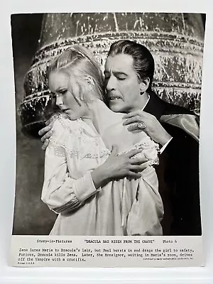 DRACULA HAS RISEN 1968 Photo SIP#4 Veronica Carlson Christopher Lee Original • $29.95