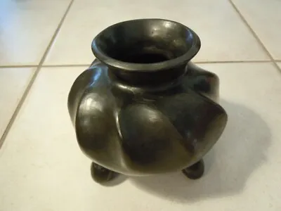 Vintage Black Mexico / Indian Barro Negro Oaxaca Hand Made Pottery Vase Pot • $30