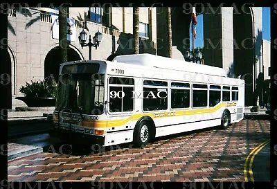 LACMTA-METRO.  NABI BUS #7000. Los Angeles (CA). Original Slide 2003. NEW. • $8.99