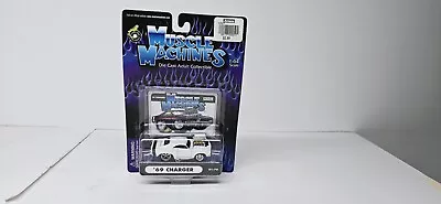 '69 Dodge Charger R/T White 440 C.i. W/Blower 2000 Muscle Machines Diecast 1:64 • $4.95