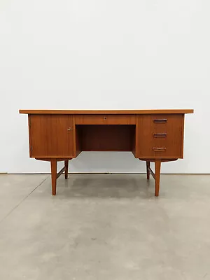 Vintage Danish Mid Century Modern Teak Desk • $1435