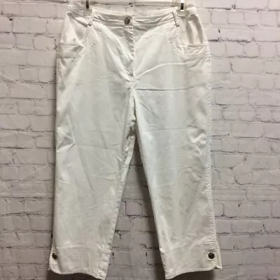 Erin London Womens Capri Pants Solid White Stretch Denim Button Cuffs Casual 8 • $15.51