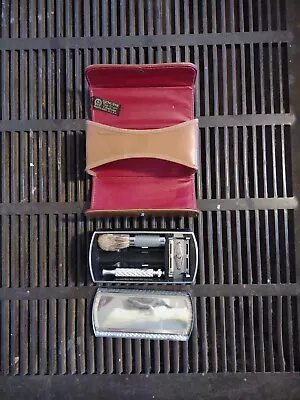 Art Deco “THE WEEKENDER” VINTAGE TRAVEL SHAVE SET With Nos Gillette Tech  • $30