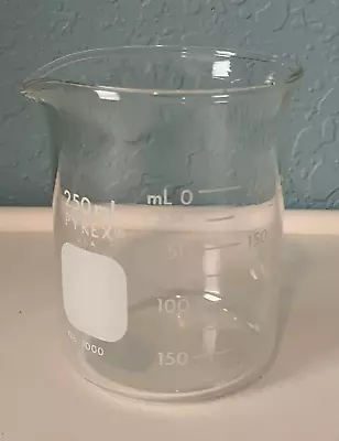 Pyrex # 1000-250mL Griffin Low Form Beaker Double Scale Graduated Pour Spout • $5.99