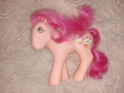 Vintage My Little Pony Sweetberry STRAWBERRY SURPRISE MLP G1 1987 • $26.79
