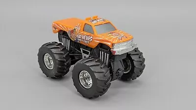 Hot Wheels 2001 Monster Jam Rev Tredz Bad News Travels Fast 1/43 Monster Truck • $10