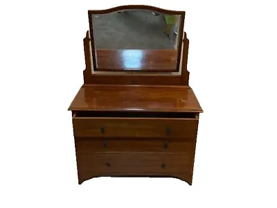 Antique Furniture Dressing Table • $125