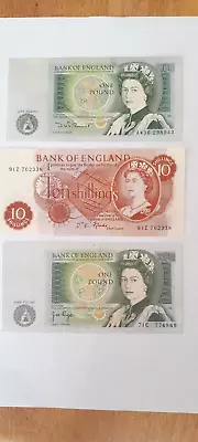 10 Shilling And £1 Banknotes - C/Cashiers Fforde And Page And Somerset • £12