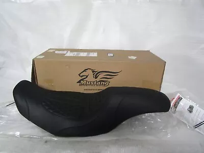 97-07 Harley Davidson Road King Street Glide Mustang Fastback Seat 76980 • $449.99