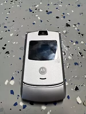 Motorola Razr V3c Silver Flip Phone (ATT). No Charger • $29.95