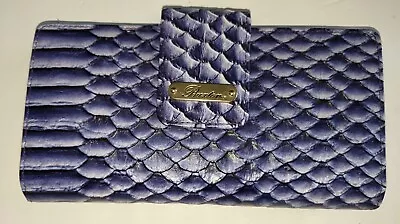 Buxton Women's Metropolitan Floral Embossed Genuine Leather Wallet Purple • $44.25