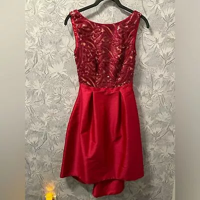 Monique Lhuillier Women's Red/dark Pink Formal Dress Size 2 • $75