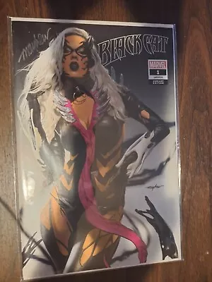 Black Cat #1 Limited Signed Mike Mayhew NM C.O.A. Free Shipping  • $24.95