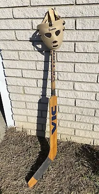 Vintage VICTORIAVILLE VIC CUSTOM Hockey Goalie Stick Wood And Mask • $62