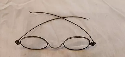 Antique Wire Rimmed Round Eyeglasses • $9.95