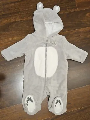 Peter Rabbit Baby Bunny Suit Size 00 Excellent Condition Perfect For Easter 🐣  • $15