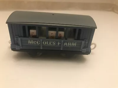 2006 HIT/GULLANE Trackmaster MCCOLLS FARM CHICKEN COACH -Thomas HIT TOMY GULLANE • $12.99