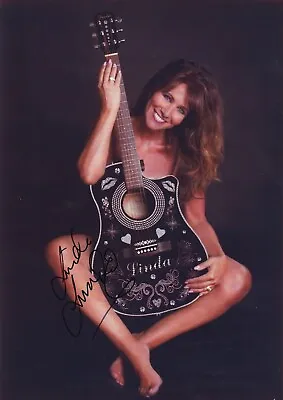 Linda Lusardi - British Model & Actress Signed Photo • £35