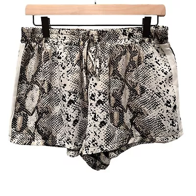 Vintage Havana Shorts Medium Animal Print Casual Drawstrings Snakeskin Summer • $21.99