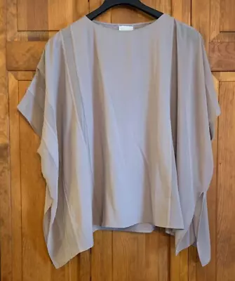 Women's NEW WYNNE Layers S/S Gray Blouse - M • $7.99